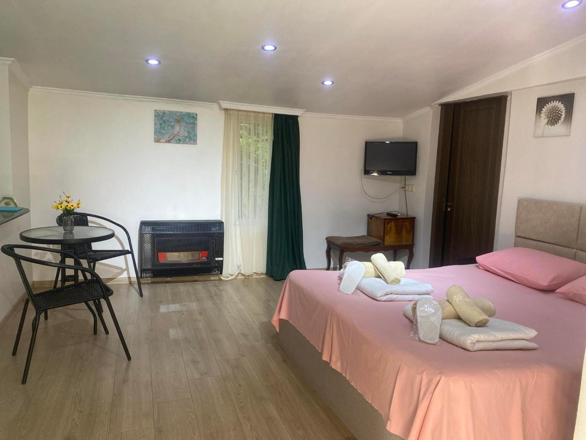 Batumi Apartment With Terrace Екстериор снимка